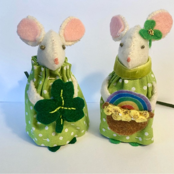 pot of gold felt mouse hand-sewn handmade St. Patrick's Day Irish lucky - Picture 9 of 9